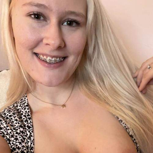 Oon Nina ja ihka ekaa kertaa tällasilla saiteilla